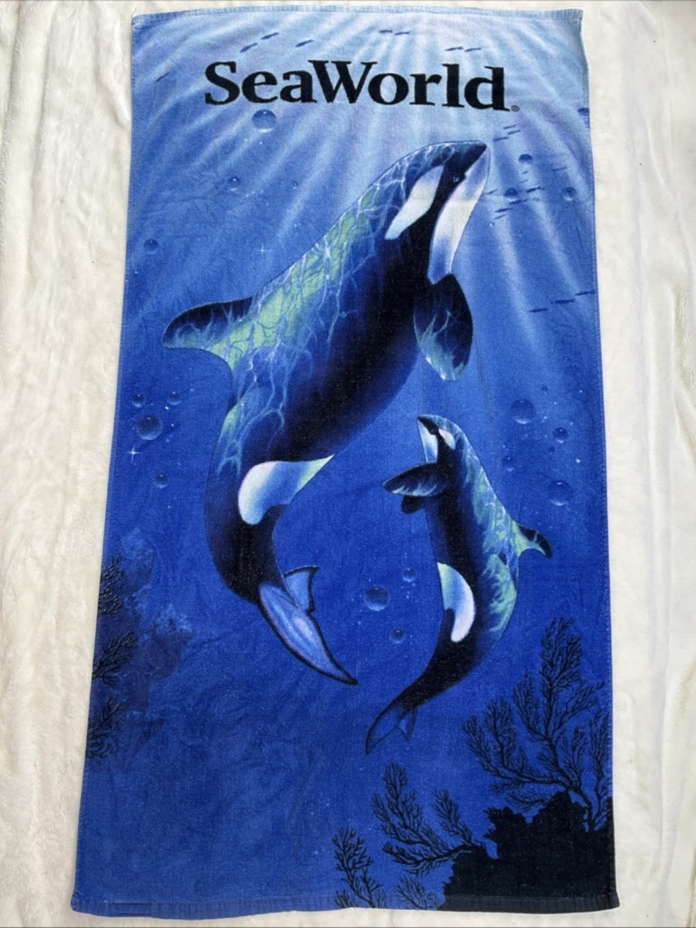 SeaWorld Beach Bath Towel Shamu Orca Whales 100% Cotton 54" x 29"